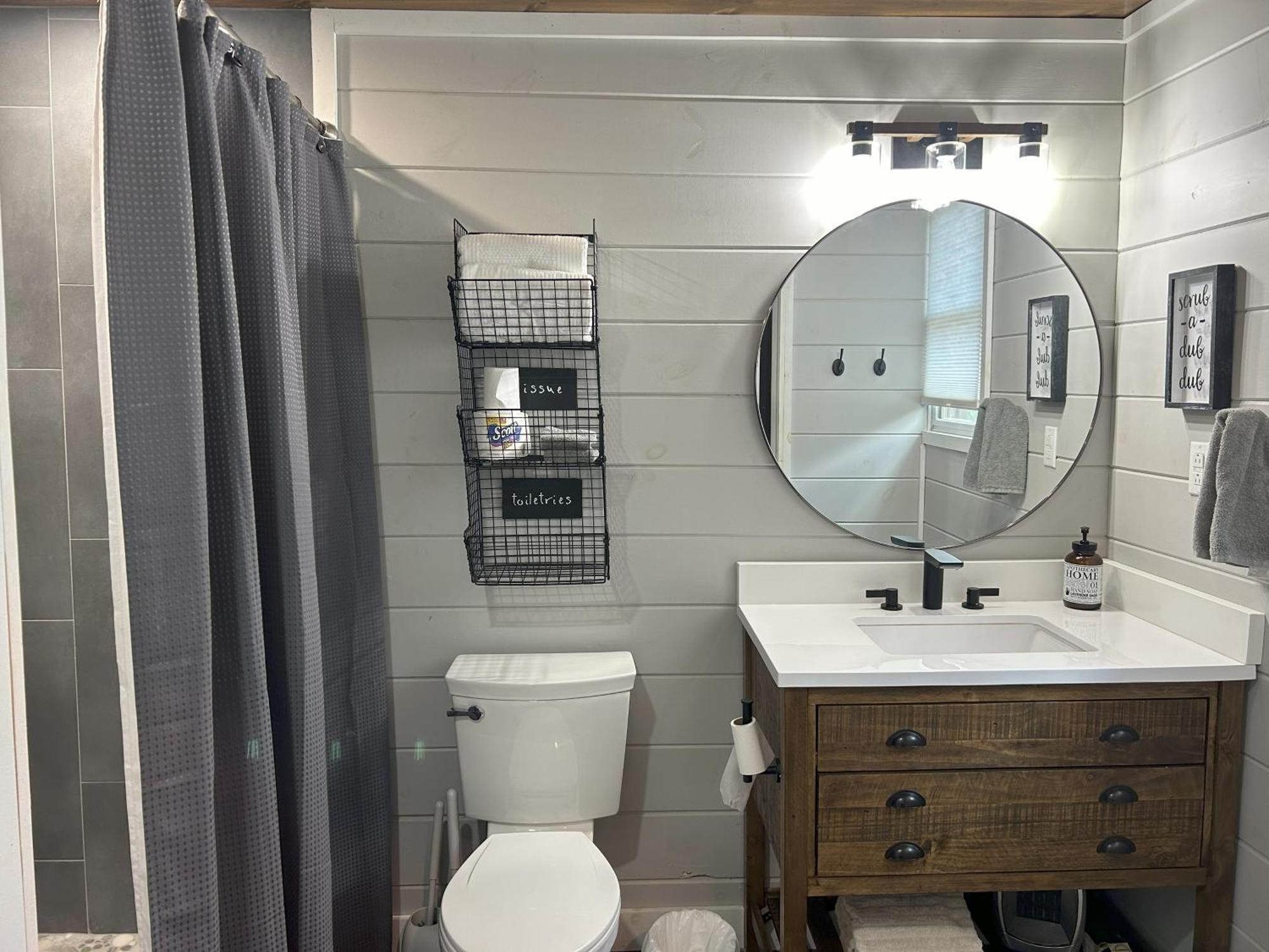 Blissful Nook Tiny Home ~ Cozy Retreat W/ Hot Tub; Near Town And Deep Creek Bryson City Luaran gambar